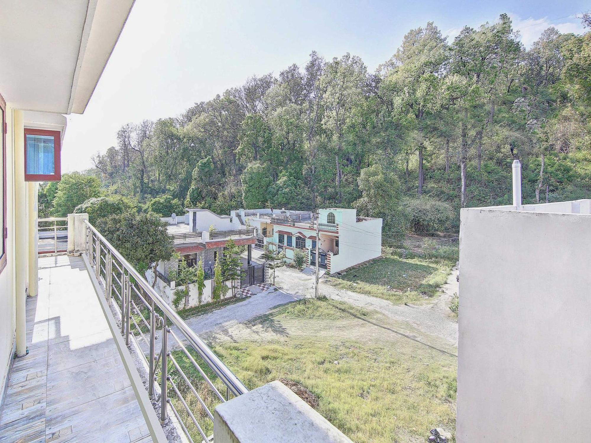 Home 78802 Balaji Bhawan Jhājra Extérieur photo