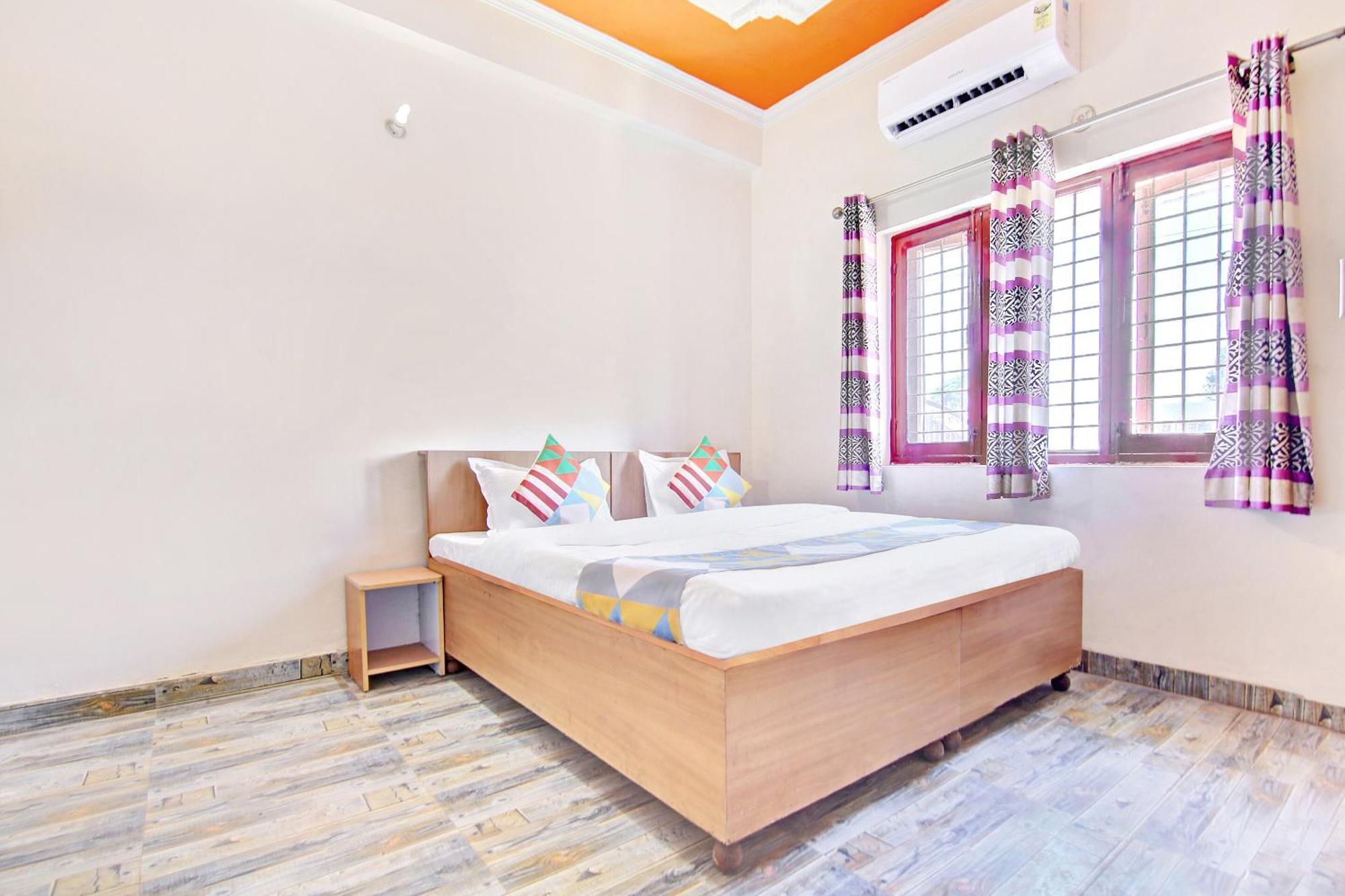 Home 78802 Balaji Bhawan Jhājra Extérieur photo