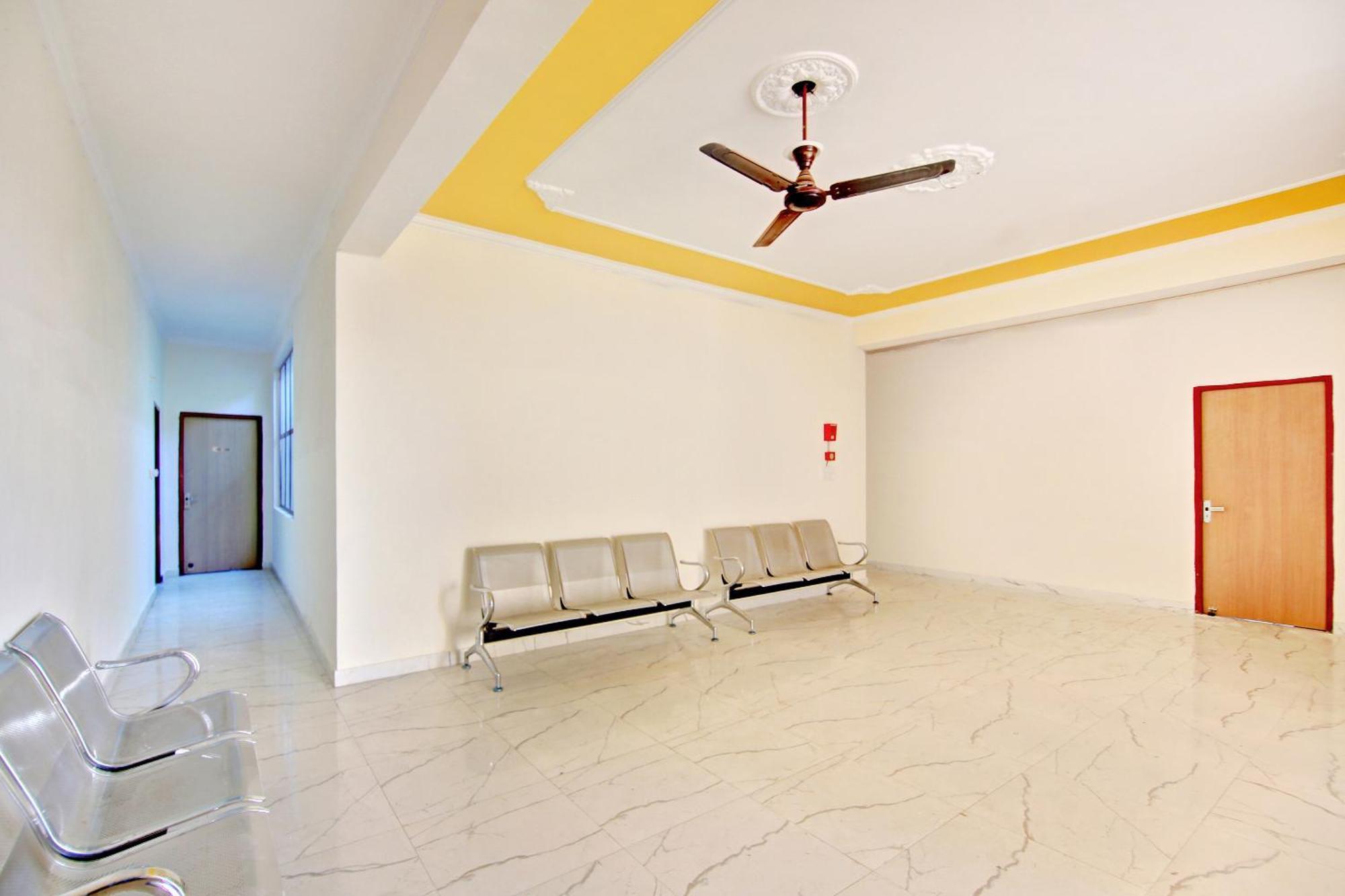 Home 78802 Balaji Bhawan Jhājra Extérieur photo