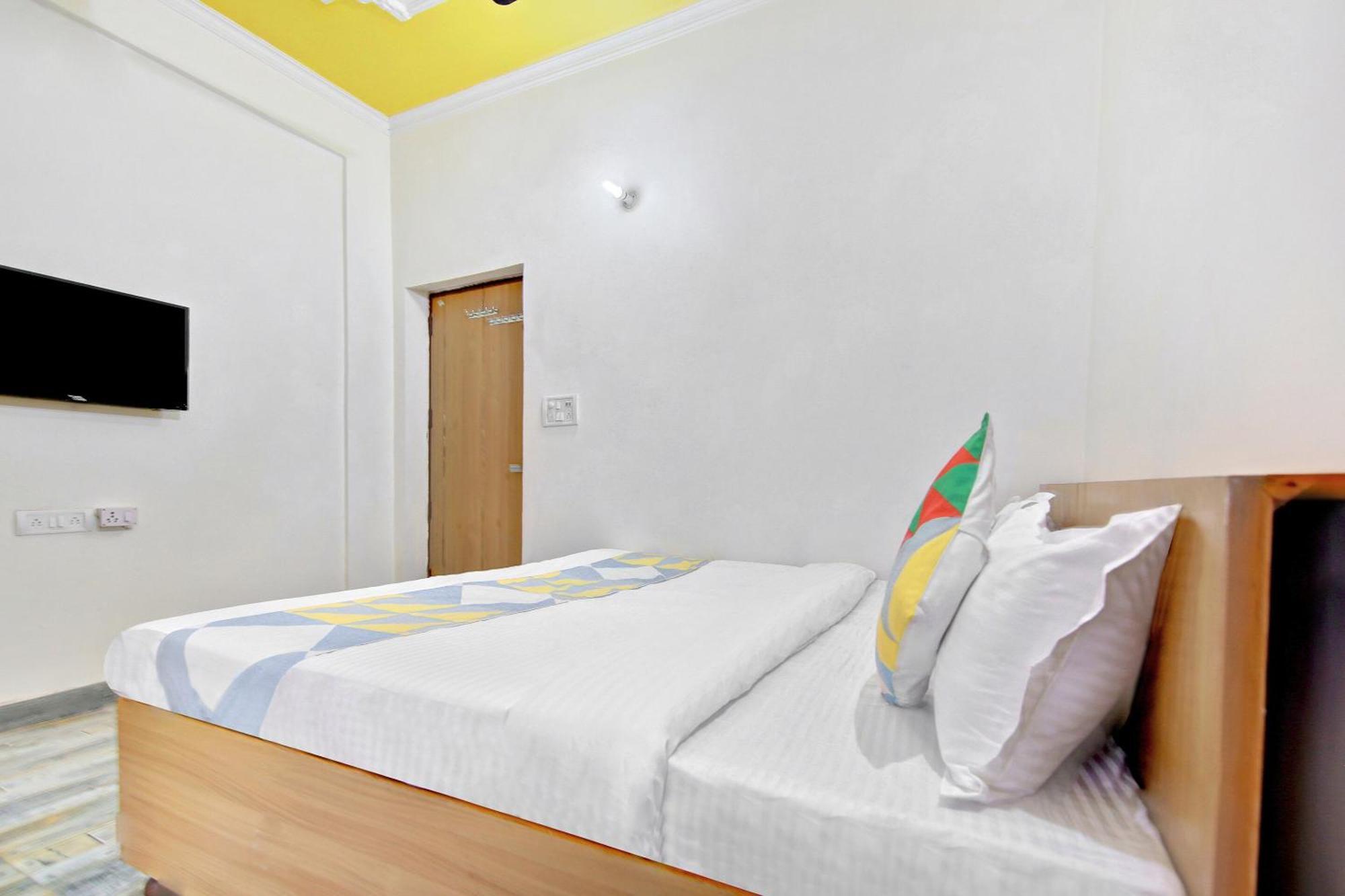 Home 78802 Balaji Bhawan Jhājra Extérieur photo