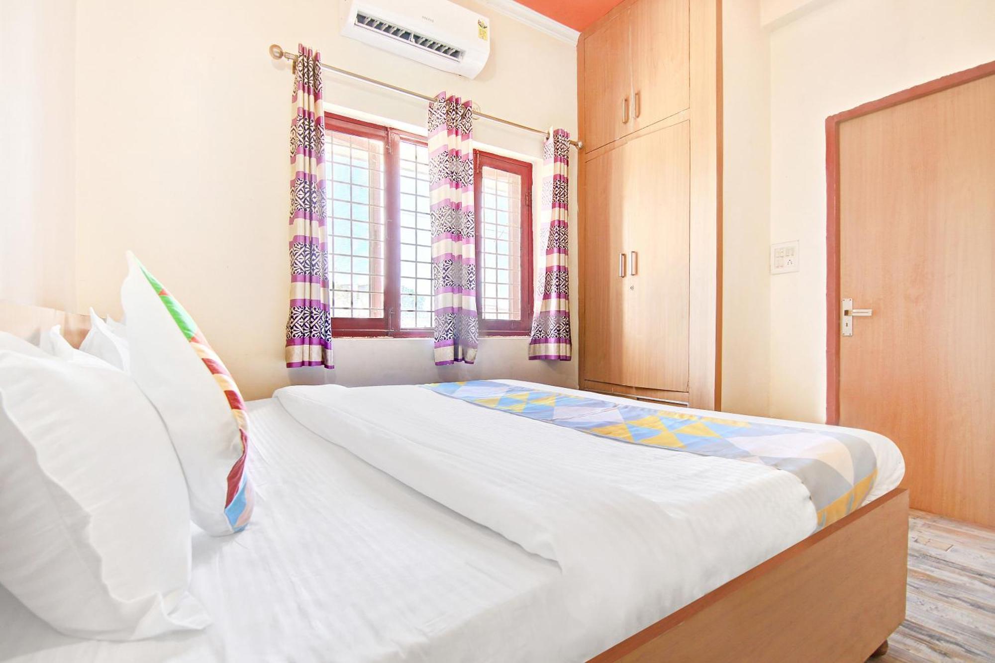 Home 78802 Balaji Bhawan Jhājra Extérieur photo