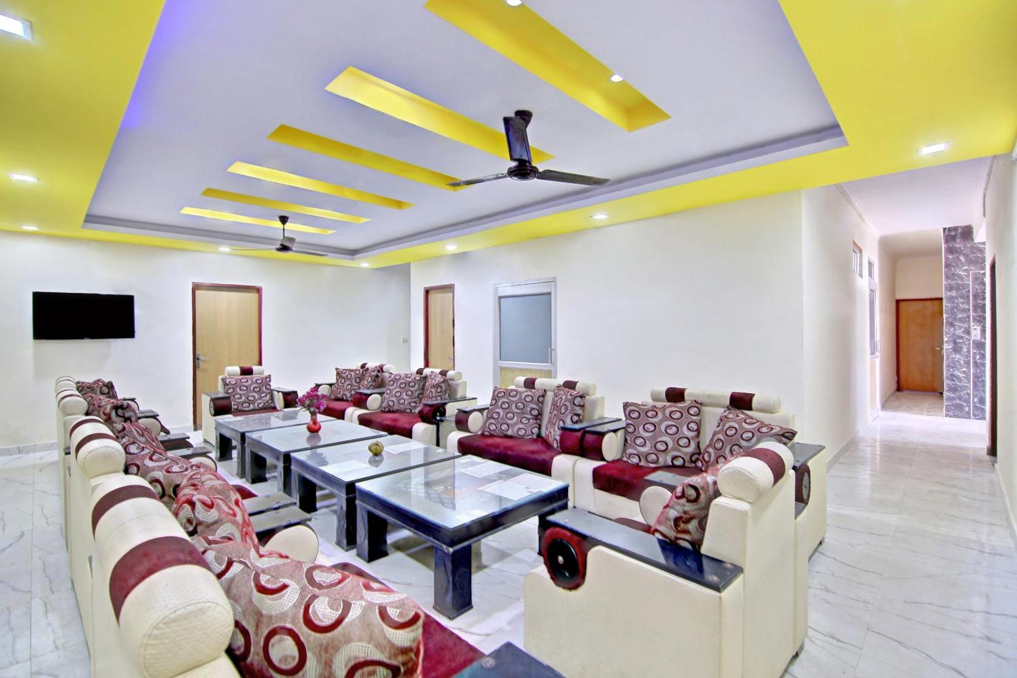 Home 78802 Balaji Bhawan Jhājra Extérieur photo