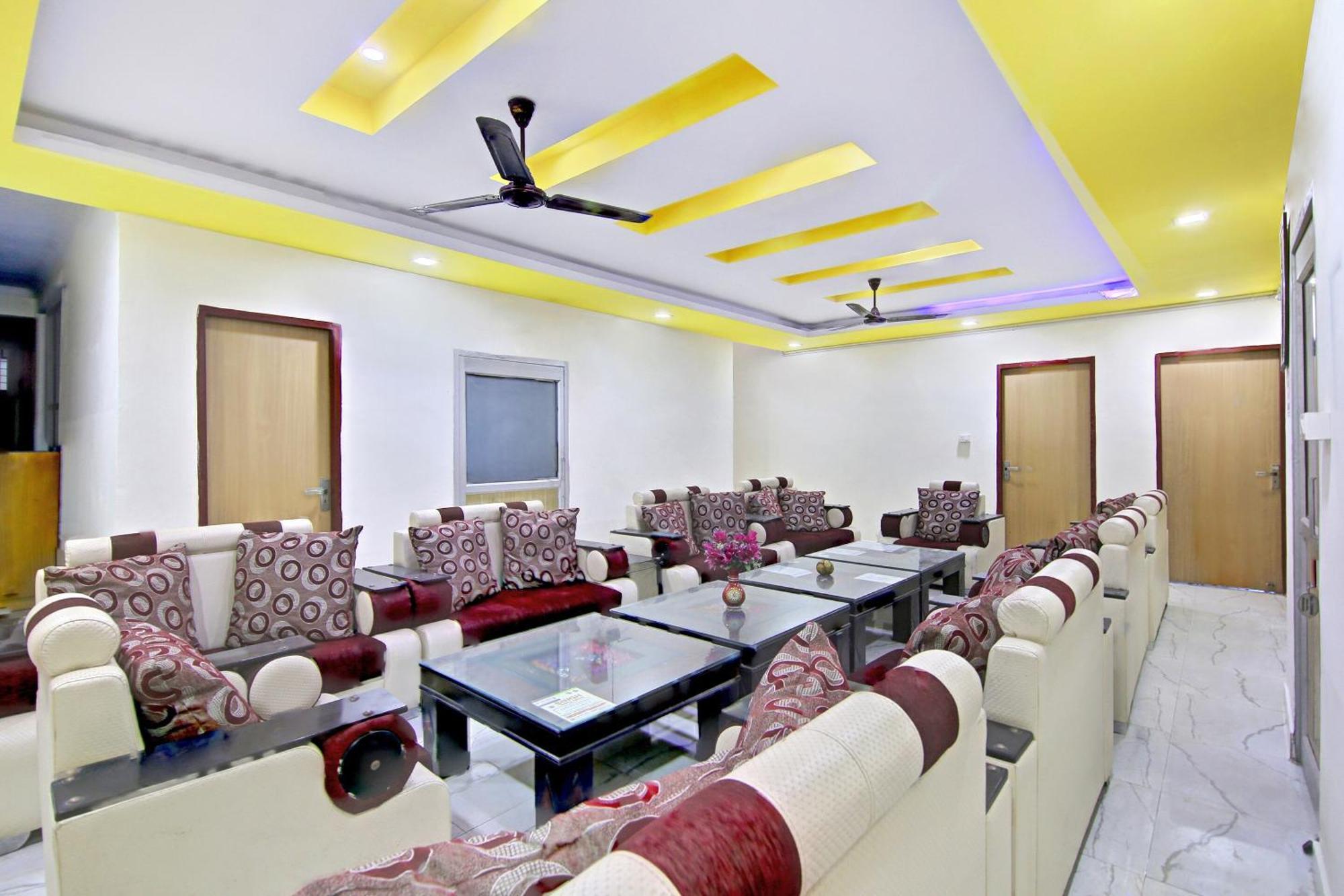 Home 78802 Balaji Bhawan Jhājra Extérieur photo